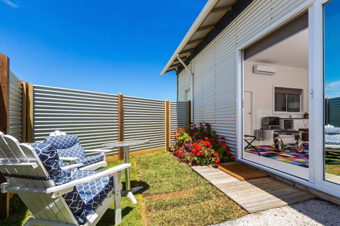 Cottages For Couples - Accommodation Guide 4