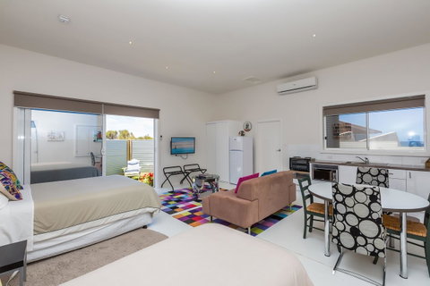 Cottages For Couples - Accommodation Guide 7
