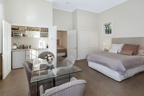 Camellia Cottage - Accommodation Asia 4