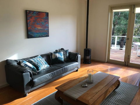 Lakeside Conti Villas - Accommodation Asia 1