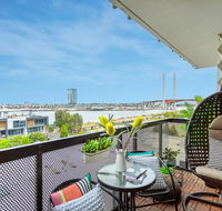 Water views Lovely 2BRs free tram zone close to everything - Accommodation Asia
