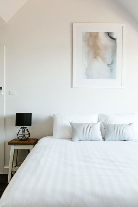 The Berry Inn - Accommodation Guide 3