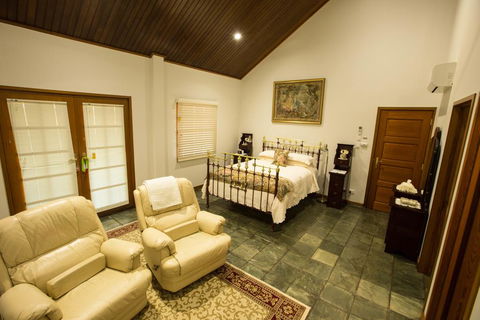 The Block Vista B&B - Accommodation Asia 1