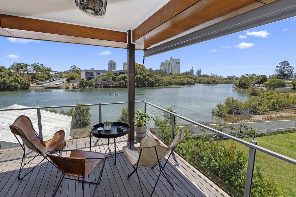 Southport QLD Accommodation Asia