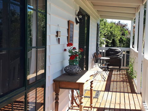 The Bohemian Art Studio - Accommodation Asia 1