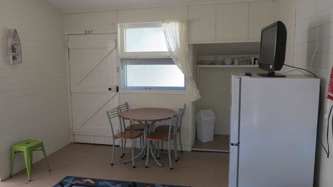 The Captain's Manor On Cook Unit 4 - Accommodation Asia 3