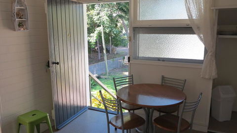 The Captain's Manor On Cook Unit 4 - Accommodation Asia 1