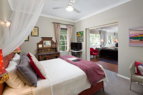 The Castle - Villa By The Sea - Accommodation Asia 1