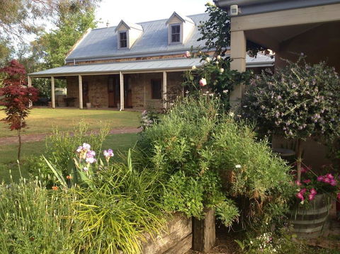 The Coach House On River And Park - Accommodation Asia 0