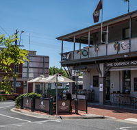 The Corner Hotel Alexandra - Accommodation Guide