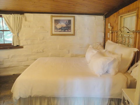 The Cottage - Accommodation Asia 2