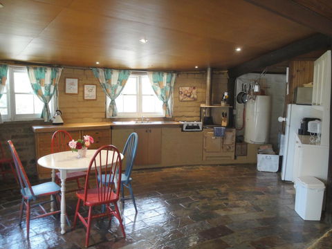 The Cottage - Accommodation Asia 1
