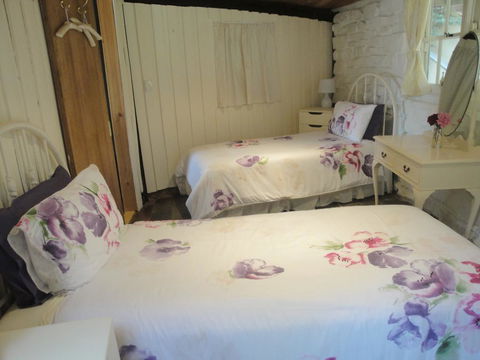 The Cottage - Accommodation Asia 3