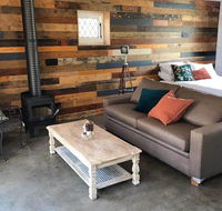 The Cottage - 58 Acre Farm Stay at Hanging Rock - Accommodation Asia