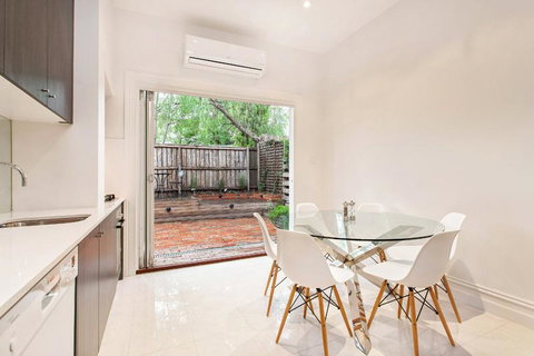 The Crofts - Accommodation Guide 2