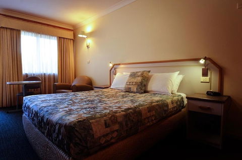 The Crossing Motel - Accommodation Asia 0