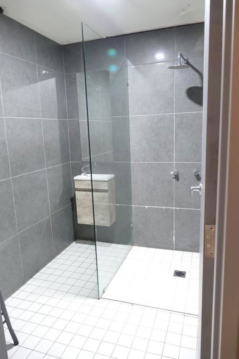 The Crown & Anchor Hotel - Accommodation Asia 1