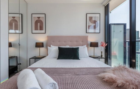 The Crown Of Southbank - Accommodation Guide 3