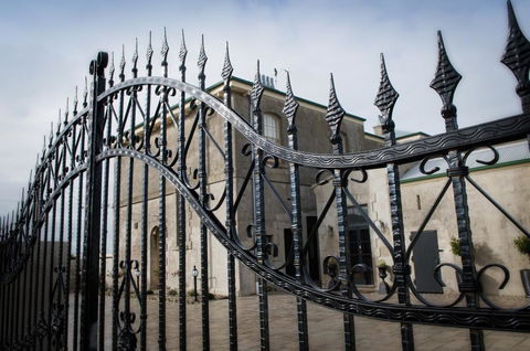 The Customs House B & B - Accommodation Asia 3