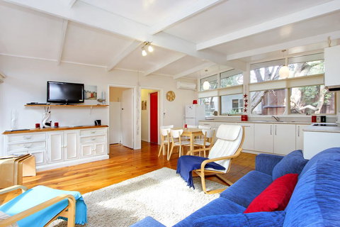 The Decks @ Silverleaves - Accommodation Guide 2