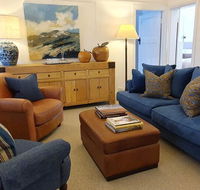 The Dewhurst - Sophisticated Entire CBD Apartment - Accommodation Asia
