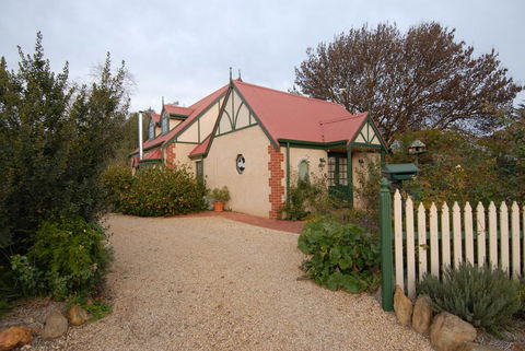 The Dove Cote - Accommodation Asia 2