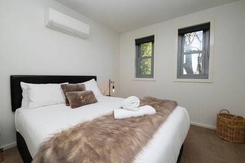 The Endsleigh -1 Bedroom Villa, Free Wifi, Near CBD - Accommodation Asia 0