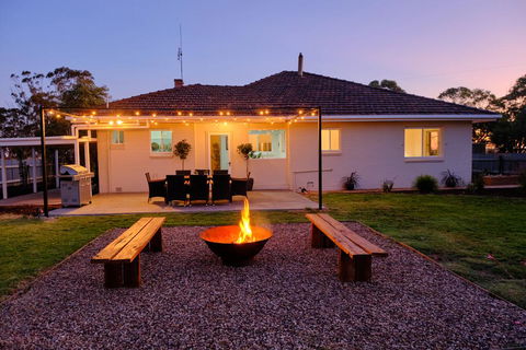 The Farmhouse. - Accommodation Asia 0