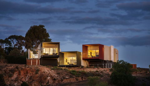 The Frames - Accommodation Asia 2