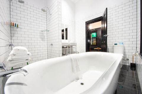 The Franklin Boutique Hotel - Accommodation Guide 2