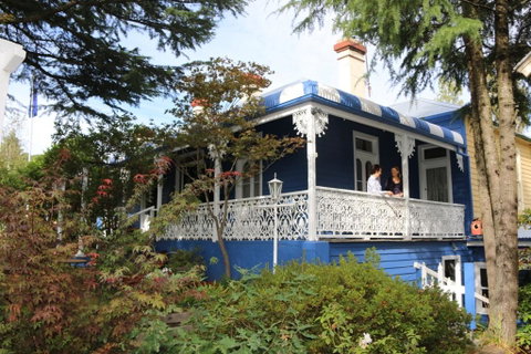 The George Boutique Hotel - Accommodation Guide 2