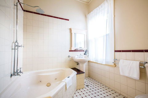 The Glenferrie Hotel Hawthorn - Accommodation Guide 1