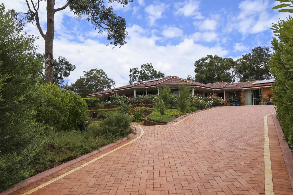 Lesmurdie WA Accommodation Asia