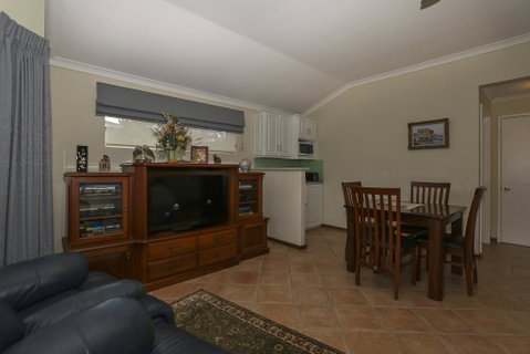 The Good Life B&B - Accommodation Guide 3