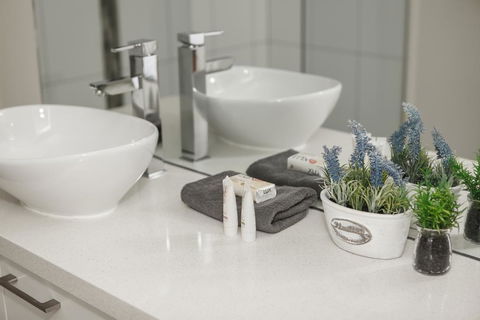 The Jetty Apartment By Ready Set Host - Accommodation Guide 2