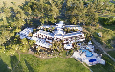 The Kooralbyn Valley - Accommodation Guide 0