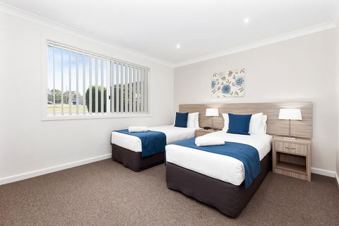 The Laneway - Accommodation Guide 2