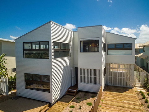 The Lennoxhaus - Accommodation Guide 0