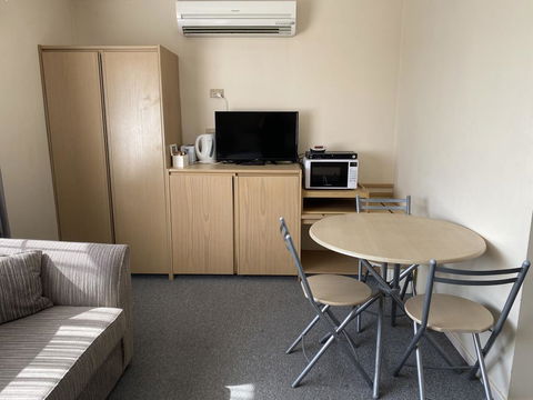 The Major Mitchell Motel - Accommodation Asia 3