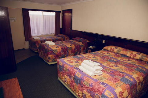 The Miners Rest Motel - Accommodation Guide 3