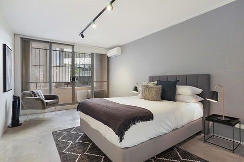 The Most Convenient Location In Town - Accommodation Asia 2