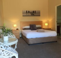 The Nosh  Nod - Howick Street - Accommodation Asia