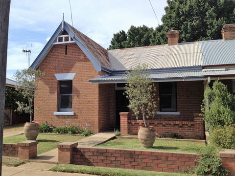 The Olives - Accommodation Guide 0