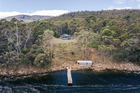 The Pier House - Accommodation Guide 0