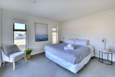 The Pines 2 - Accommodation Guide 2