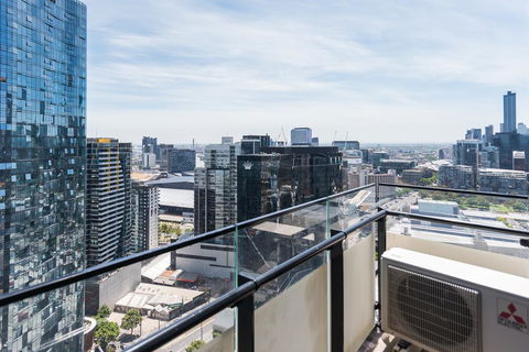 The Platinum Apartment In Melbourne - Accommodation Guide 2