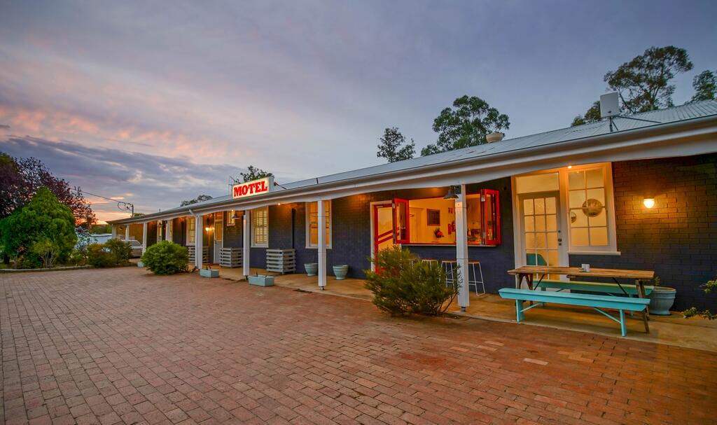 Cudal NSW Accommodation Asia