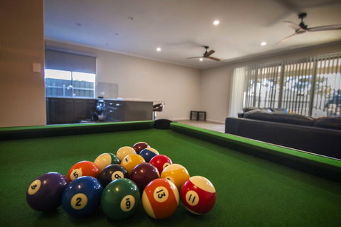 The Races Complex - Accommodation Guide 3