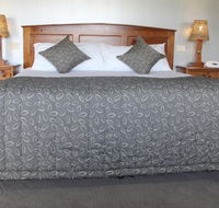 The Saltbush Motor Inn - Accommodation Asia