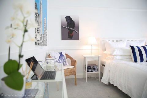 The Sampson - Orange - Accommodation Asia 1